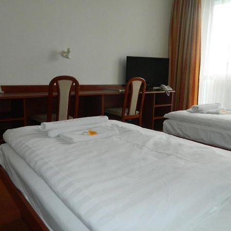 Hotel Nivy 브라티슬라바 외부 사진