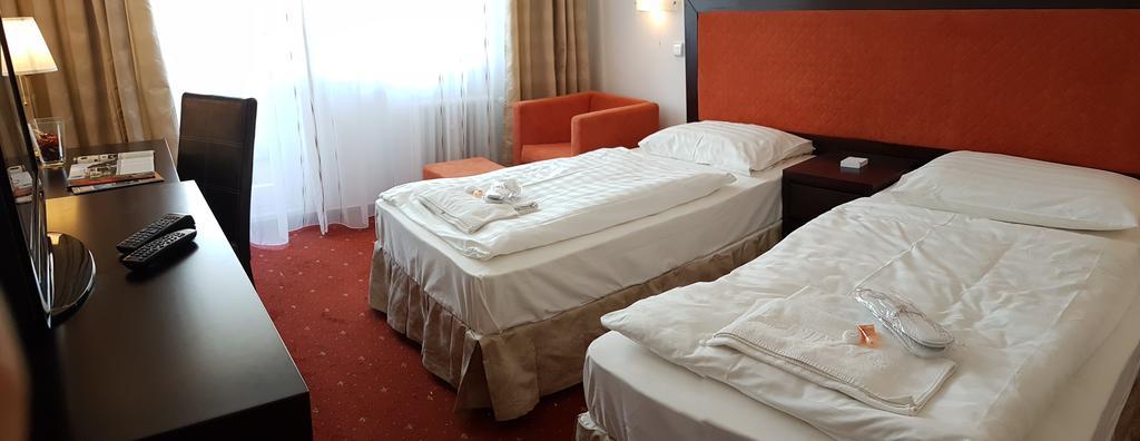 Hotel Nivy 브라티슬라바 외부 사진