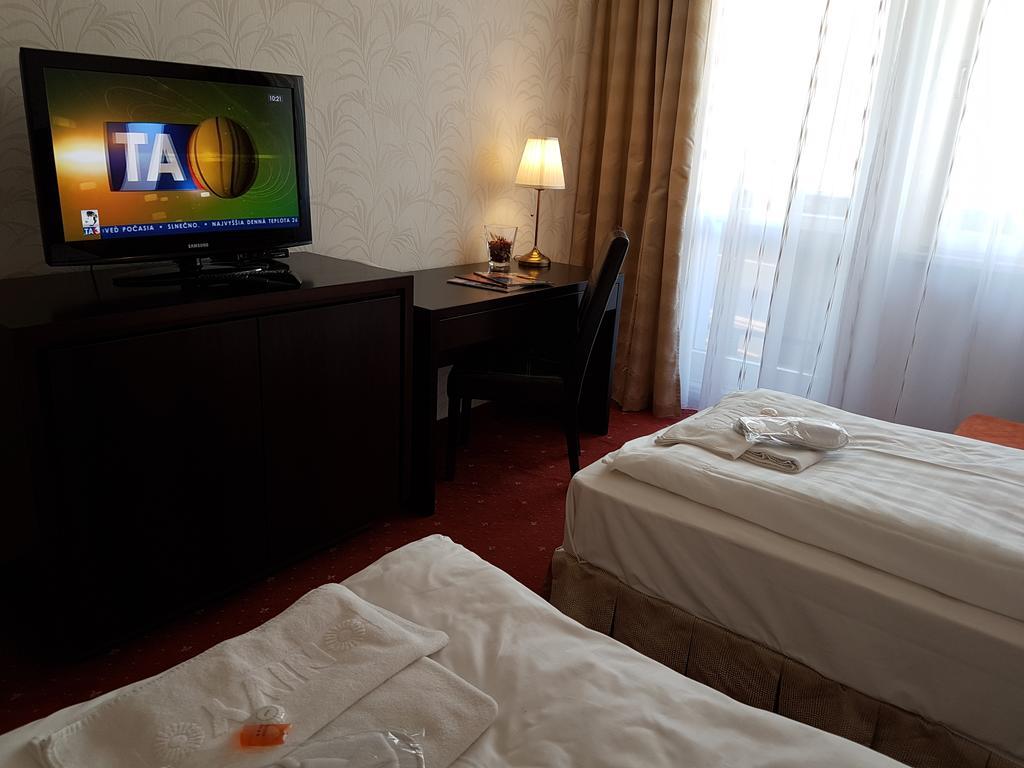 Hotel Nivy 브라티슬라바 외부 사진