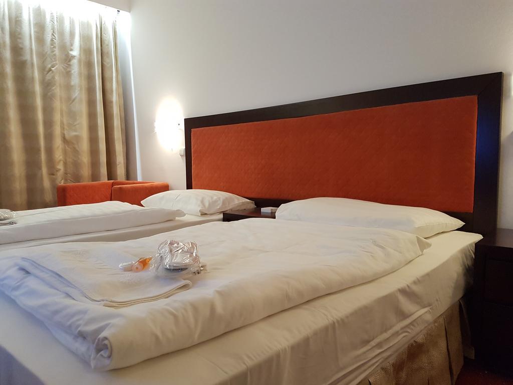Hotel Nivy 브라티슬라바 외부 사진
