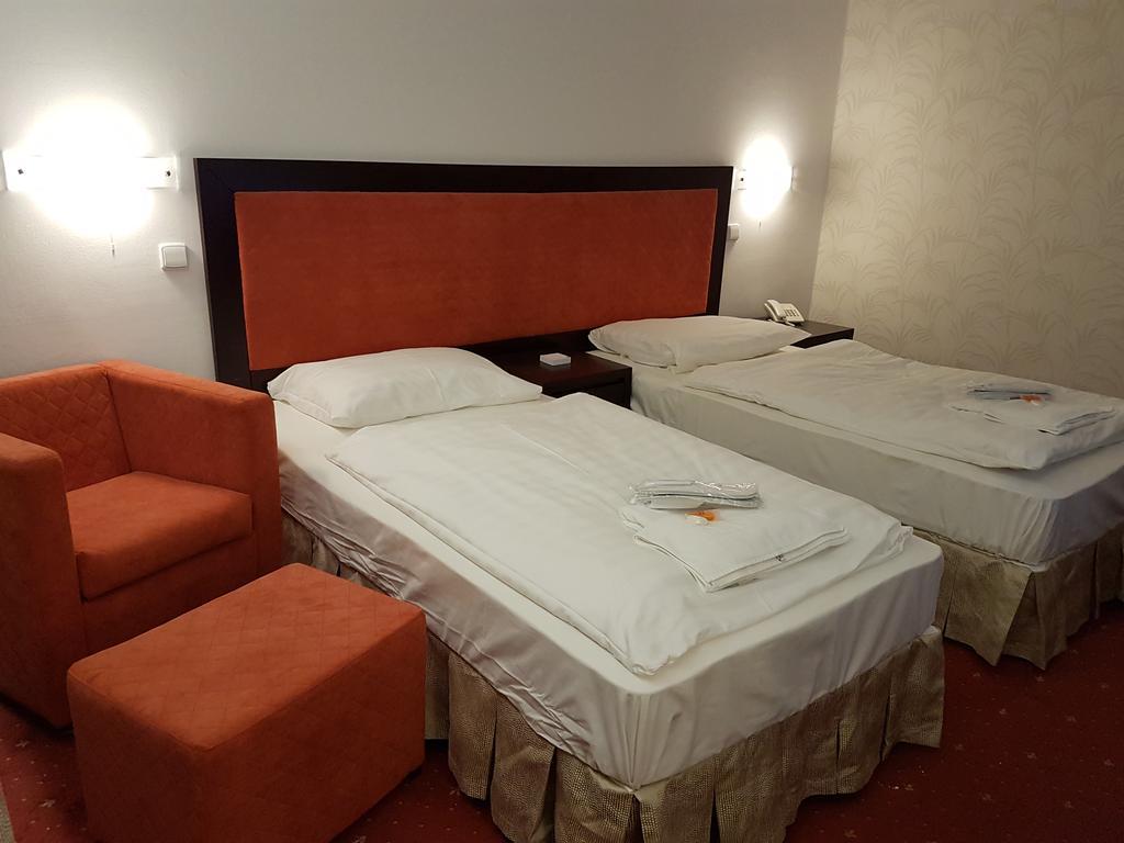 Hotel Nivy 브라티슬라바 외부 사진