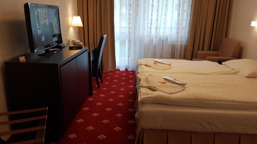 Hotel Nivy 브라티슬라바 외부 사진