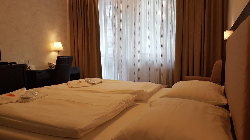 Hotel Nivy 브라티슬라바 외부 사진