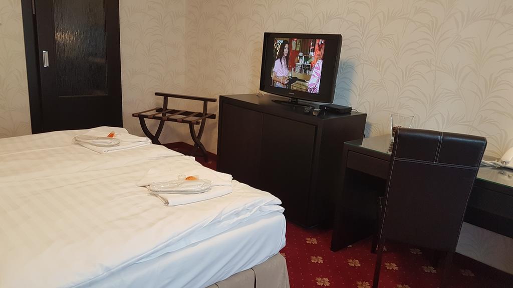 Hotel Nivy 브라티슬라바 외부 사진