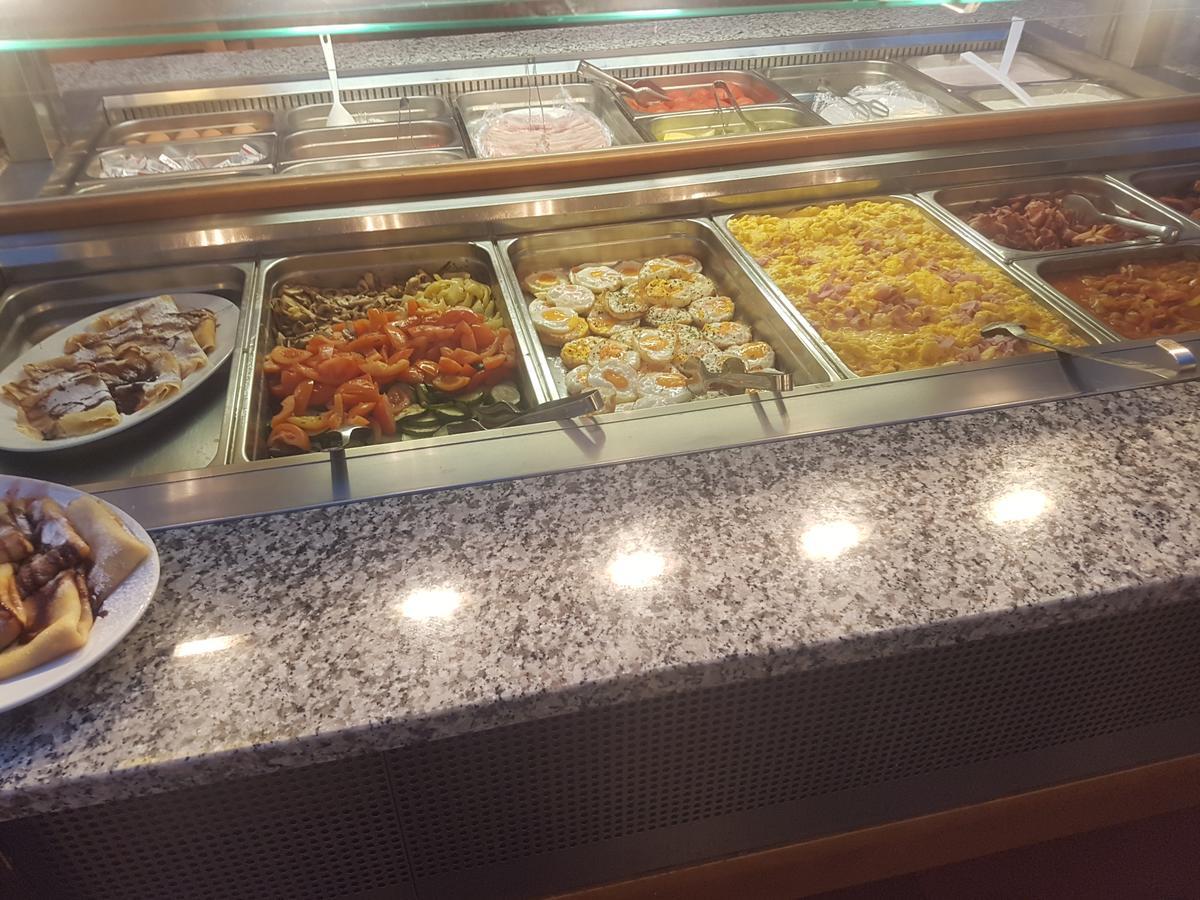 Hotel Nivy 브라티슬라바 외부 사진